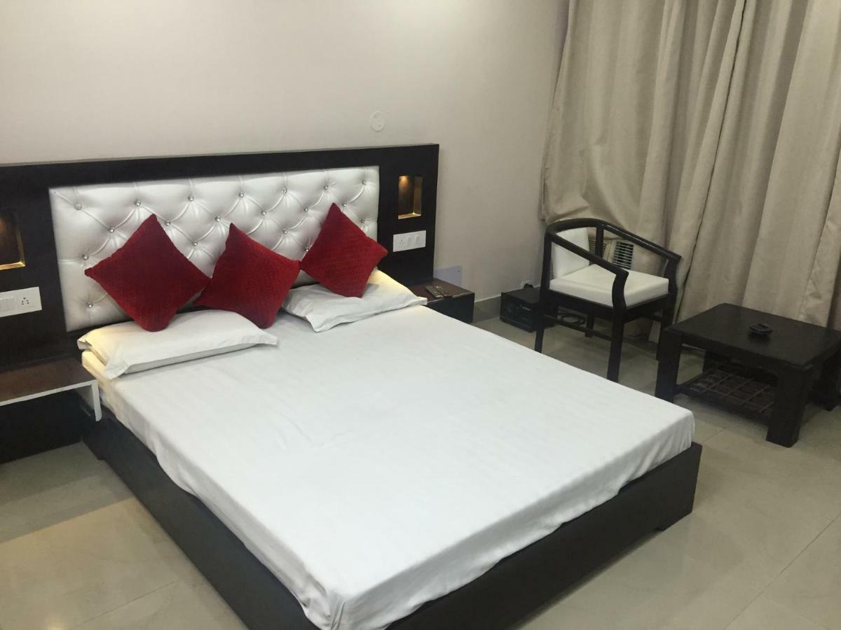 Metro Lodge حيدر أباد المظهر الخارجي الصورة